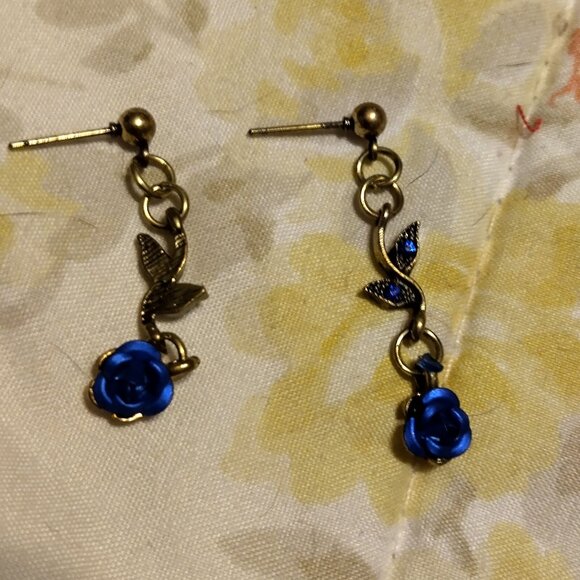 BLUE ROSE EARRINGS - Picture 1 of 1